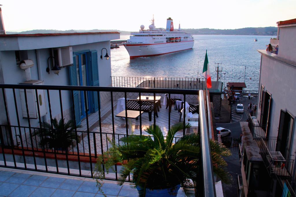 Hotel Darsena Pozzuoli Dış mekan fotoğraf